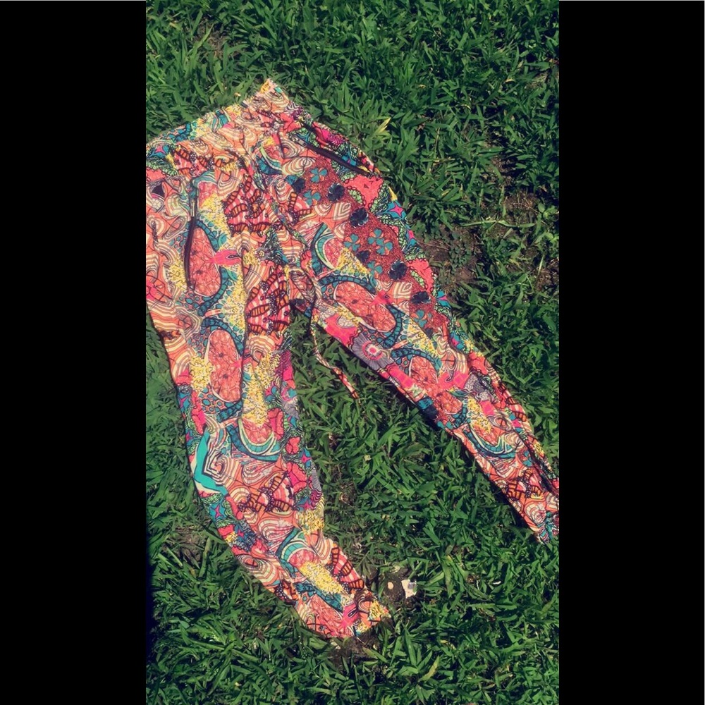 Multi colored joggers 💅🏾